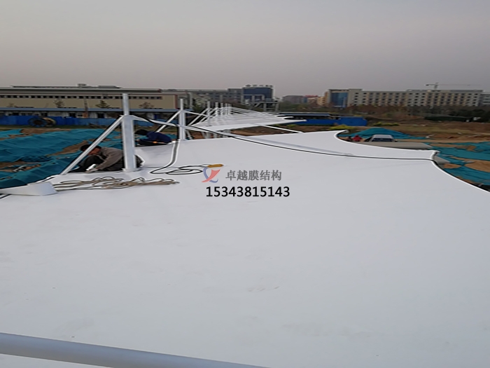 滎陽陽光物流園膜結(jié)構汽車棚案例